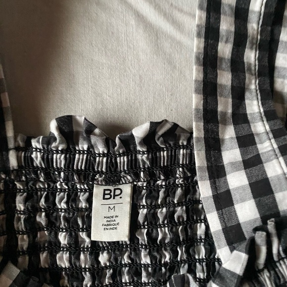 BP. Women’s Gingham Smocked Crop Top Black White MEDIUM - Picture 3 of 6